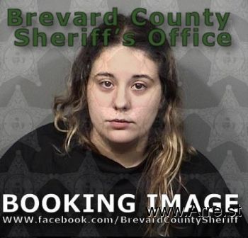 Lynnsey Renate Woods Mugshot