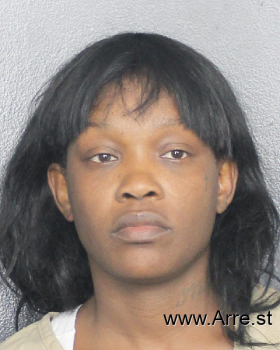 Miazoti Ann White Mugshot