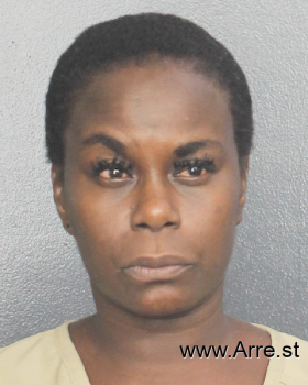 Nicole Yolanda Johnson Mugshot