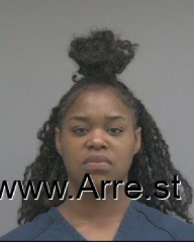 Niyani Arcola Markham Mugshot