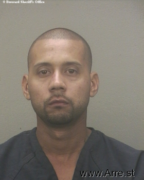 Omar  Santiago Mugshot