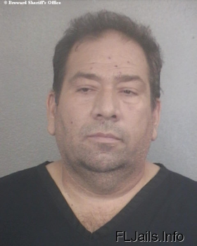 Roberto  Hernandez Mugshot