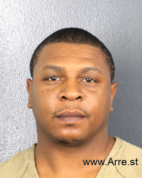 Reginald  Moore Mugshot