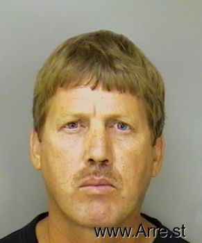 Robert Wynne Lowe Mugshot