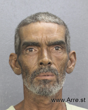 Roberto  Hernandez Mugshot