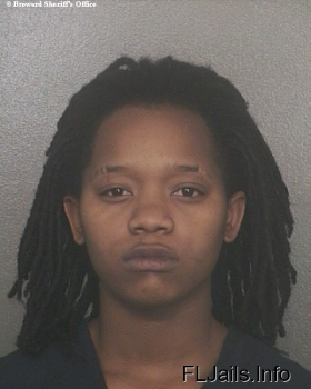 Shaniqua Denara Brown Mugshot