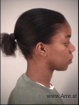 Sheena Quintetia Fenderson Mugshot