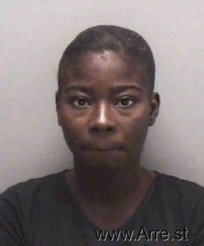 Simona Nashaye Smith Mugshot