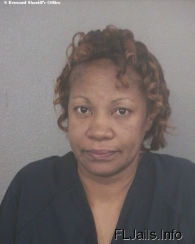 Theresa R Wallace Mugshot