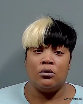 Takeisha Lafaye Bloxson Mugshot