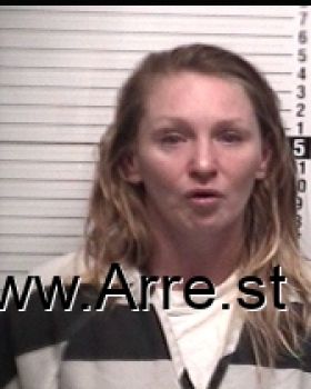 Tarah Leah Whittle Mugshot