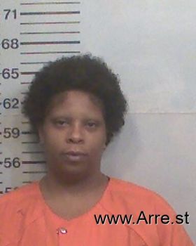 Tashara Cyanne Hicks Mugshot