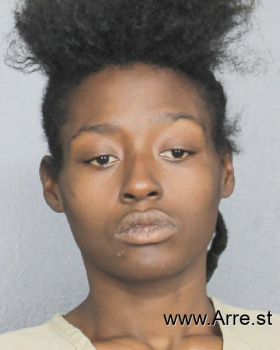 Toni T Carr Mugshot