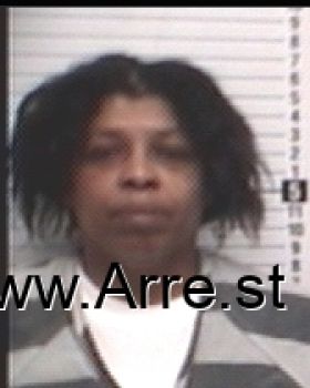 Tracee Denise Garland Mugshot