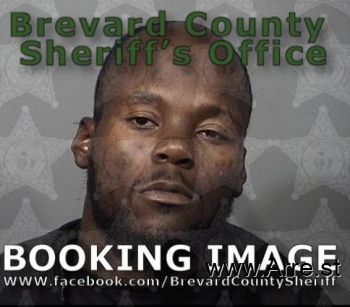 Travis Mitchell Saunders Mugshot