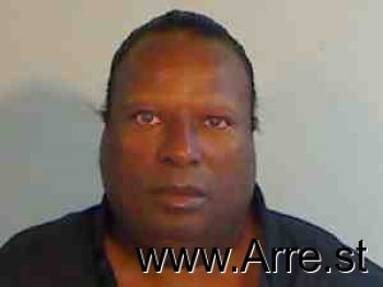 Vernon  Davis Mugshot