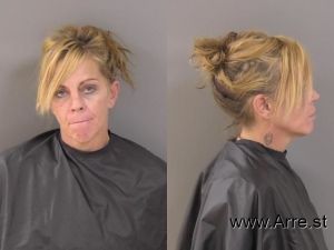 Laura Bennett Arrest Mugshot