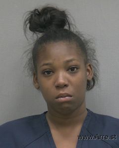 Quinesha Arthur Arrest Mugshot