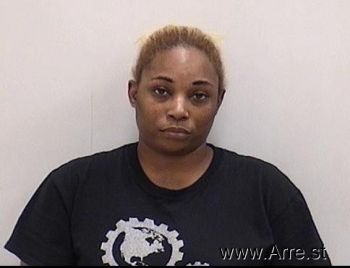 Carolyn Shaneeka Harris Mugshot