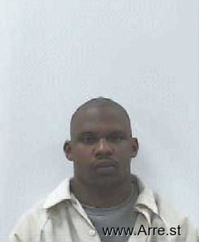 Dione Lavarius Wade Mugshot