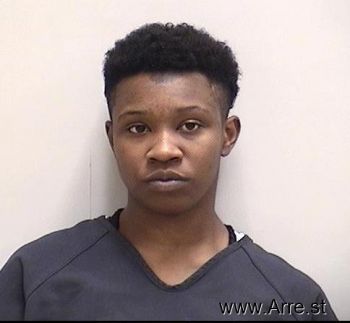 Destiny Emoni Lampton Mugshot