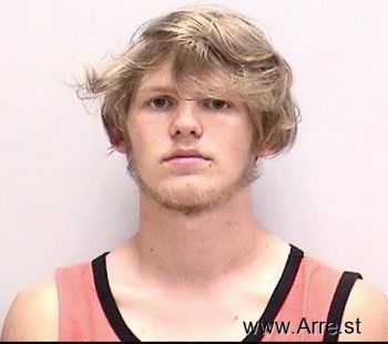 Hunter Neal Lee Mugshot