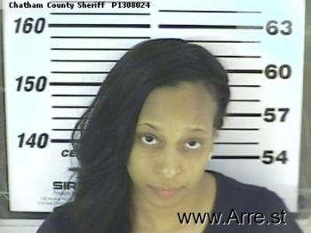 Latoya Lynette Jones Mugshot