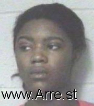 Latoya Moyea Smith Mugshot