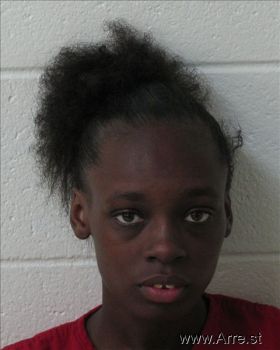 Quinnethia  Russell Mugshot