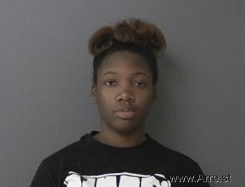 Reshyne Qwemyre Robinson Mugshot