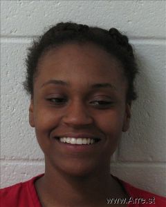 Shandrea Benford Arrest Mugshot