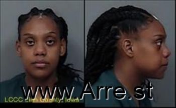 Asia Poachanee Holmes Mugshot