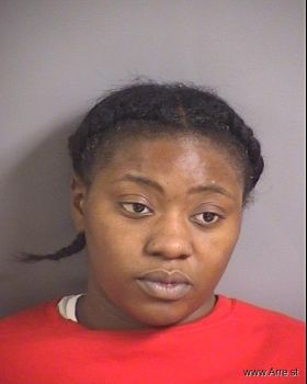 Darlena Dayshon Roberson Mugshot