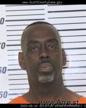 Direk Dewayne Woods Mugshot