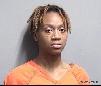 Nia Alona Marie Chestnut Mugshot