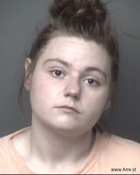 Summer Rea Arnold Mugshot