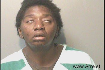 Tyneisha Renee Simpson Mugshot