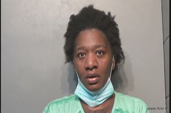 Tyneisha Renee Simpson Mugshot