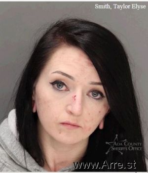 Taylor Elyse Smith Mugshot