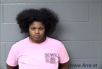 Averi T Hicks Mugshot