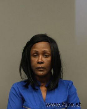 Amber T Lewis Mugshot