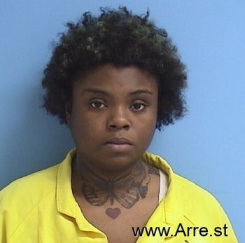 Aujinah L Wright Mugshot