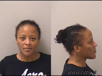 Carla Leshauna Garza Mugshot