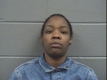 Chrisshaunna  Henderson Mugshot