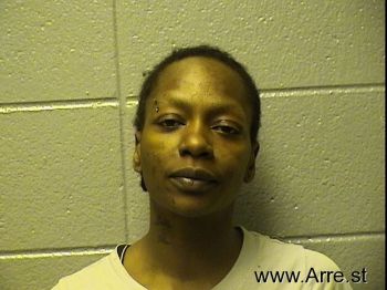 Dionne  Brown Mugshot