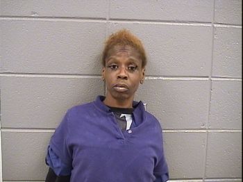 Evalina  Lewis Mugshot