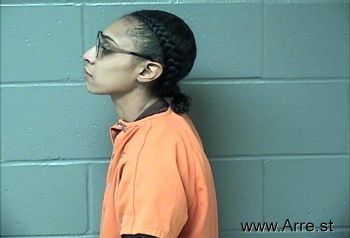 Karlisa Nicole Harris Mugshot