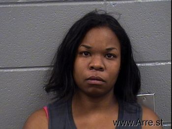 Kendra M White Mugshot