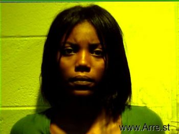 Latoya De Williams Mugshot