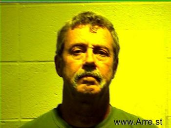 Michael  Carlson Mugshot